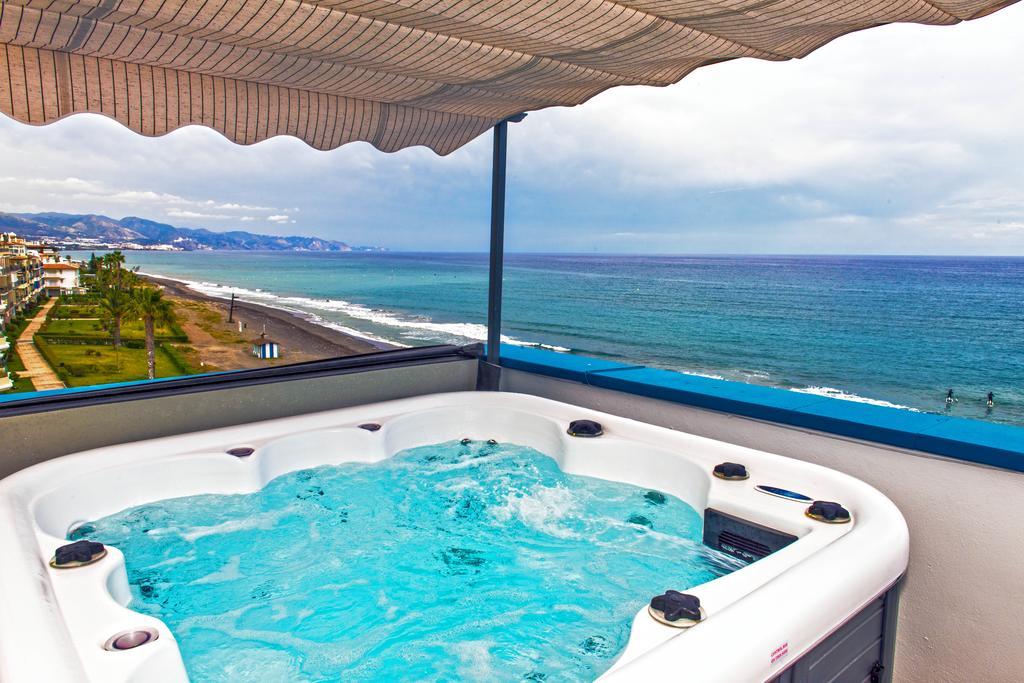 The Beach Penthouse トロクス・コスタ エクステリア 写真